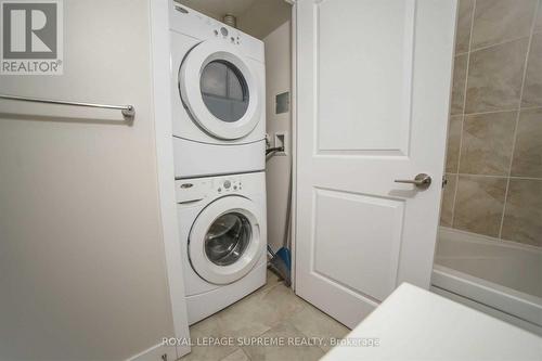 1501 - 90 Stadium Road, Toronto, ON - Indoor Photo Showing Laundry Room