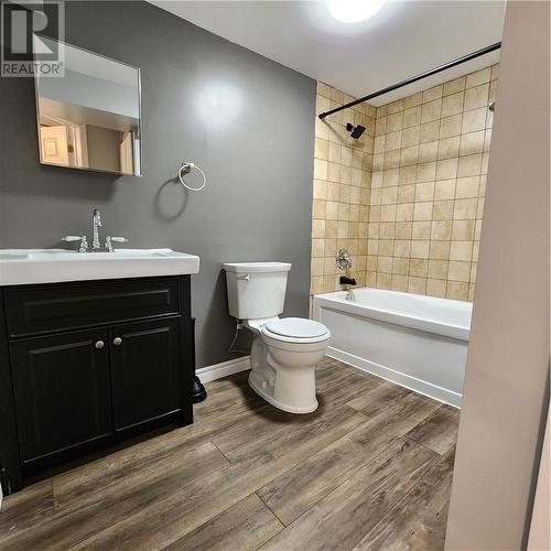 70 Mcintyre Street, Nairn Centre, ON - Indoor Photo Showing Bathroom