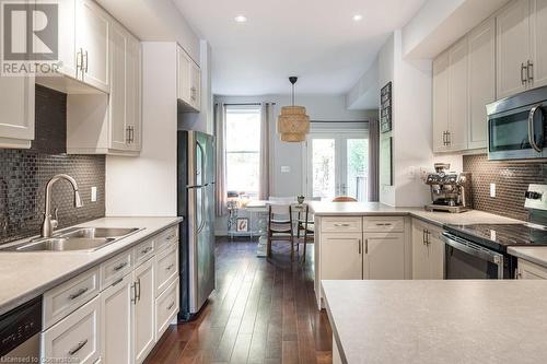 262 Jackson Street W, Hamilton, ON - Indoor Photo Showing Kitchen With Stainless Steel Kitchen With Double Sink With Upgraded Kitchen