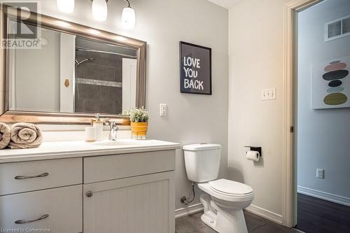 262 Jackson Street W, Hamilton, ON - Indoor Photo Showing Bathroom