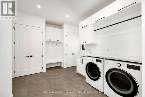 49 Edgeview Crescent, Middlesex Centre (Kilworth), ON - Indoor Photo Showing Laundry Room