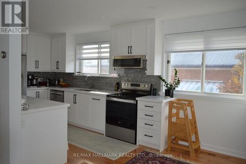 44 Santa Barbara Road, Toronto, ON - Indoor Photo Showing Kitchen