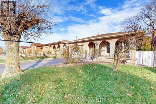 552 Queen Victoria Drive, Hamilton, ON - Outdoor With Deck Patio Veranda