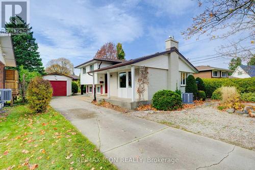 52 Brentwood Drive, Guelph, ON - Outdoor With Facade