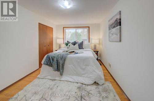 52 Brentwood Drive, Guelph, ON - Indoor Photo Showing Bedroom