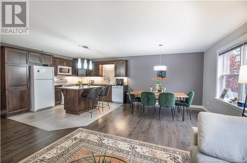 44 Poitou, Dieppe, NB - Indoor Photo Showing Living Room