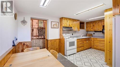 87 Isthmus Bay Road, Northern Bruce Peninsula, ON - Indoor Photo Showing Kitchen