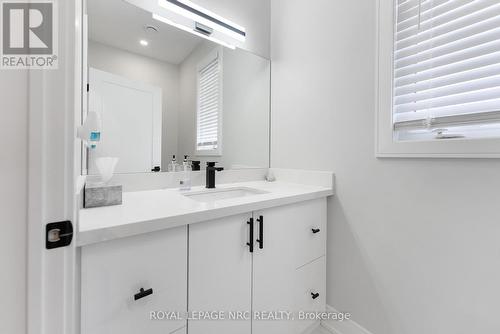 318 River Road, Welland (768 - Welland Downtown), ON - Indoor Photo Showing Bathroom