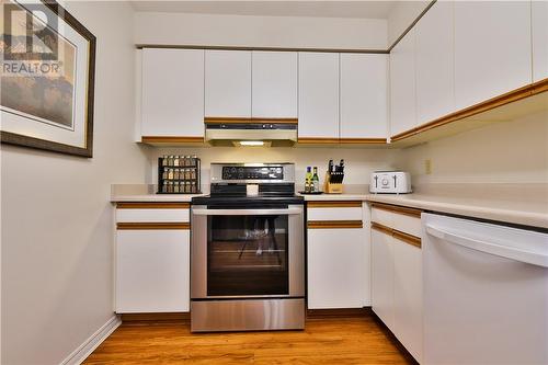 1630 Paris Street Unit# 201, Sudbury, ON - Indoor Photo Showing Kitchen