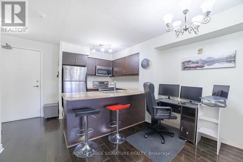 211 - 27 Rean Drive, Toronto, ON - Indoor Photo Showing Kitchen