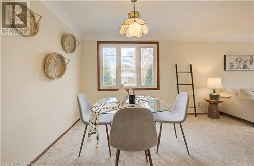 52 Brentwood Drive, Guelph, ON - Indoor Photo Showing Dining Room