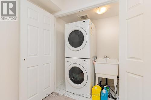 34 - 425 Ladycroft Terrace, Mississauga, ON - Indoor Photo Showing Laundry Room