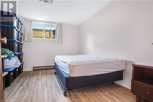 1020 West Street, Kincardine, ON - Indoor Photo Showing Living Room