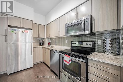 1201 - 55 Speers Road, Oakville, ON - Indoor Photo Showing Kitchen With Upgraded Kitchen