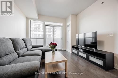 1201 - 55 Speers Road, Oakville, ON - Indoor Photo Showing Living Room