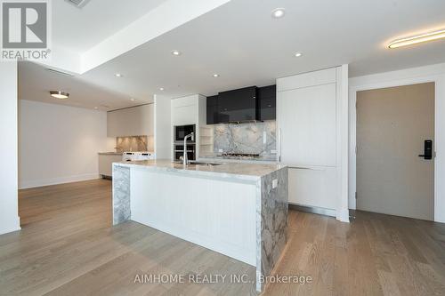 208 - 118 Merchants' Wharf, Toronto, ON - Indoor Photo Showing Kitchen