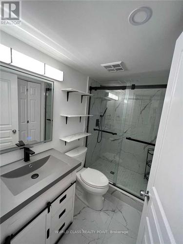 203 - 801 Bay Street, Toronto, ON - Indoor Photo Showing Bathroom