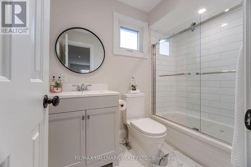 189 Patna Crescent, Vaughan, ON - Indoor Photo Showing Bathroom