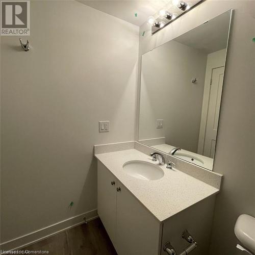 110 Fergus Avenue Unit# 432, Kitchener, ON - Indoor Photo Showing Bathroom