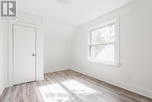 3047 Saint Patrick Avenue, Niagara Falls (206 - Stamford), ON - Indoor Photo Showing Other Room