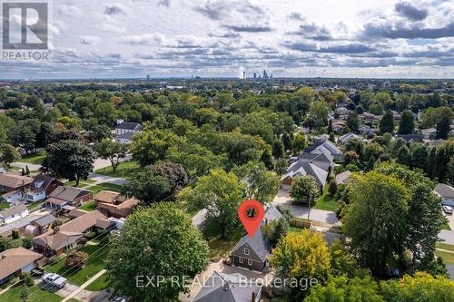 3047 Saint Patrick Avenue, Niagara Falls (206 - Stamford), ON - Outdoor With View