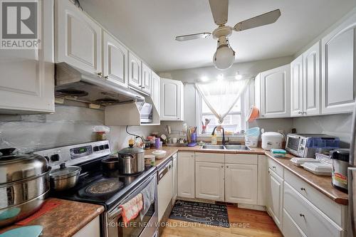 201 Pleasant Boulevard, Georgina, ON - Indoor Photo Showing Kitchen With Double Sink