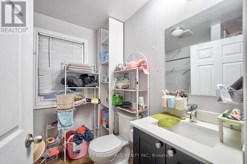 201 Pleasant Boulevard, Georgina, ON - Indoor Photo Showing Bathroom