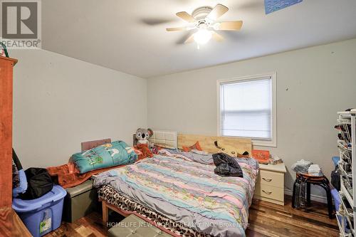 201 Pleasant Boulevard, Georgina, ON - Indoor Photo Showing Bedroom