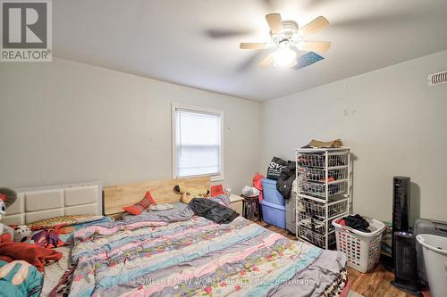 201 Pleasant Boulevard, Georgina, ON - Indoor Photo Showing Bedroom