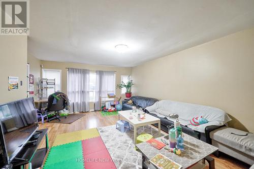 201 Pleasant Boulevard, Georgina, ON - Indoor Photo Showing Other Room