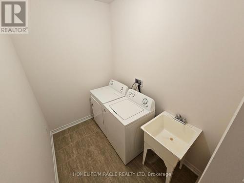 13 Goulston Street, Brampton, ON - Indoor Photo Showing Laundry Room