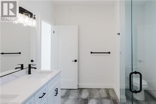 546 Algonquin Trail, Georgian Bluffs, ON - Indoor Photo Showing Bathroom