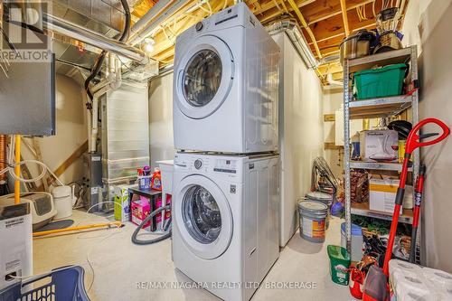 104 Broadway Avenue, St. Catharines (436 - Port Weller), ON - Indoor Photo Showing Laundry Room