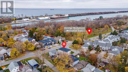 104 Broadway Avenue, St. Catharines (436 - Port Weller), ON - Outdoor With Body Of Water With View