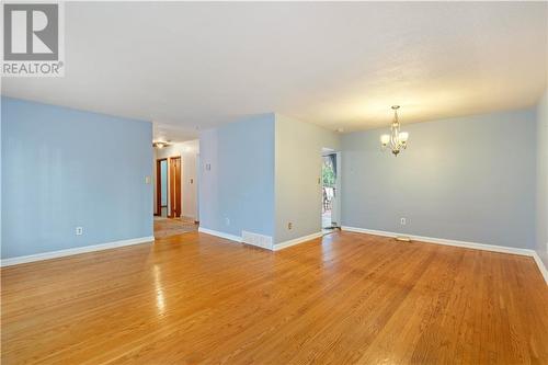 273 Reynolds Drive, Brockville, ON - Indoor Photo Showing Other Room