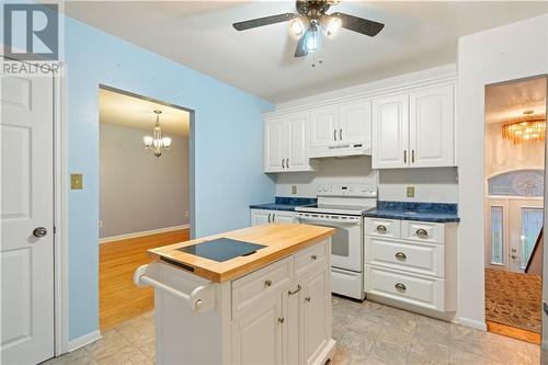 273 Reynolds Drive, Brockville, ON - Indoor Photo Showing Kitchen