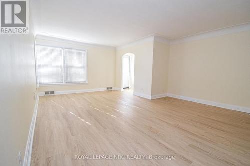 236 Main Street W, Grimsby (541 - Grimsby West), ON - Indoor Photo Showing Other Room