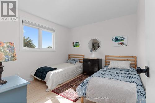 1220 Humberside Drive, Kingston (North Of Taylor-Kidd Blvd), ON - Indoor Photo Showing Bedroom