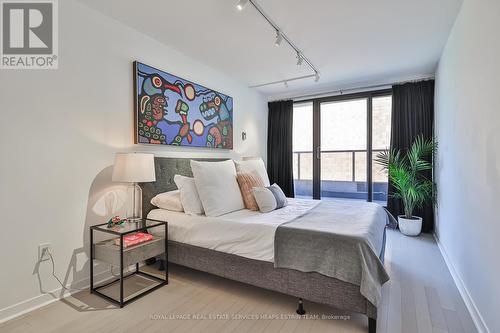 337 - 40 Oaklands Avenue, Toronto, ON - Indoor Photo Showing Bedroom