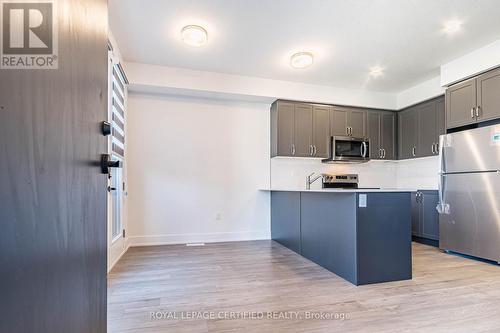 63 - 99 Roger Street, Waterloo, ON - Indoor Photo Showing Kitchen