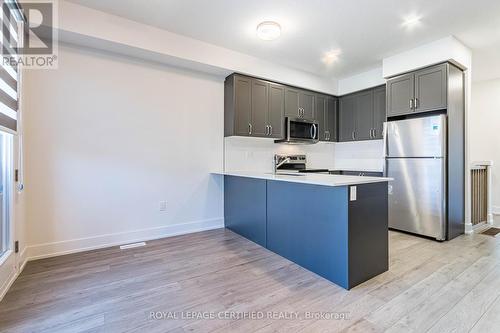 63 - 99 Roger Street, Waterloo, ON - Indoor Photo Showing Kitchen