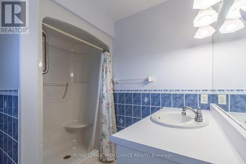 18 Simcoe Drive, Belleville, ON - Indoor Photo Showing Bathroom