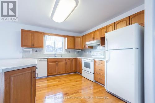 18 Simcoe Drive, Belleville, ON - Indoor Photo Showing Kitchen