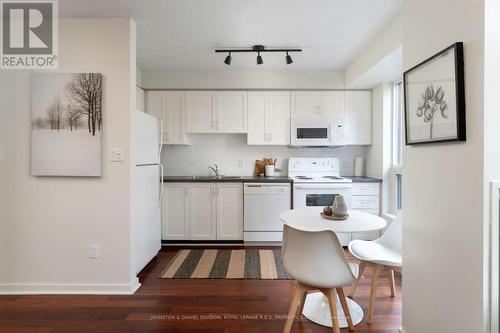 210 - 800 King Street W, Toronto, ON - Indoor Photo Showing Kitchen