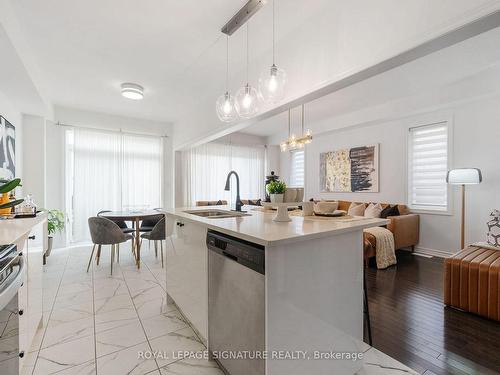 111 Closson Dr, Whitby, ON - Indoor Photo Showing Kitchen With Double Sink With Upgraded Kitchen