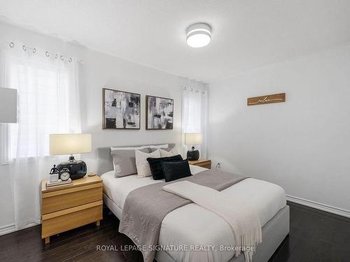 111 Closson Dr, Whitby, ON - Indoor Photo Showing Bedroom