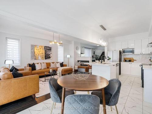 111 Closson Dr, Whitby, ON - Indoor Photo Showing Dining Room