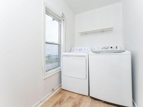 38 Brock St, Oshawa, ON - Indoor Photo Showing Laundry Room