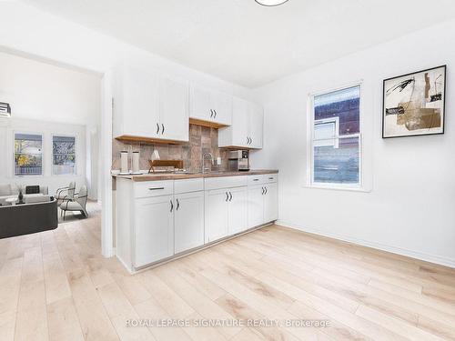 38 Brock St, Oshawa, ON - Indoor Photo Showing Kitchen