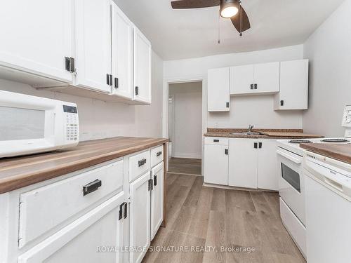 38 Brock St, Oshawa, ON - Indoor Photo Showing Kitchen